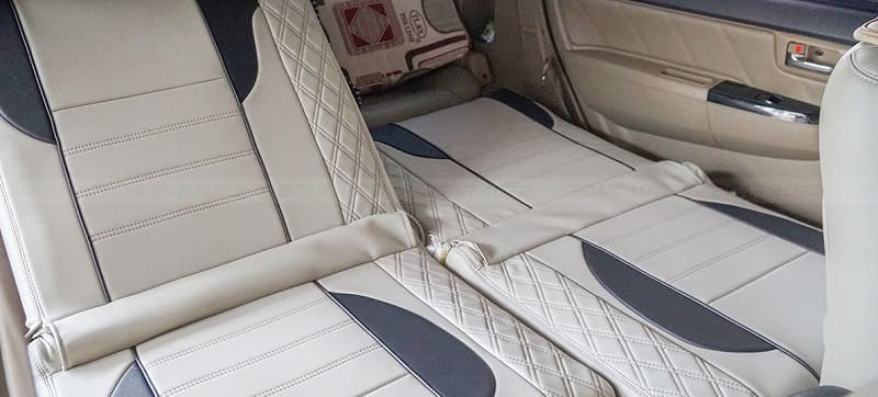 Ghế ngả giường đôi rộng rãi, êm ái, thoải mái
