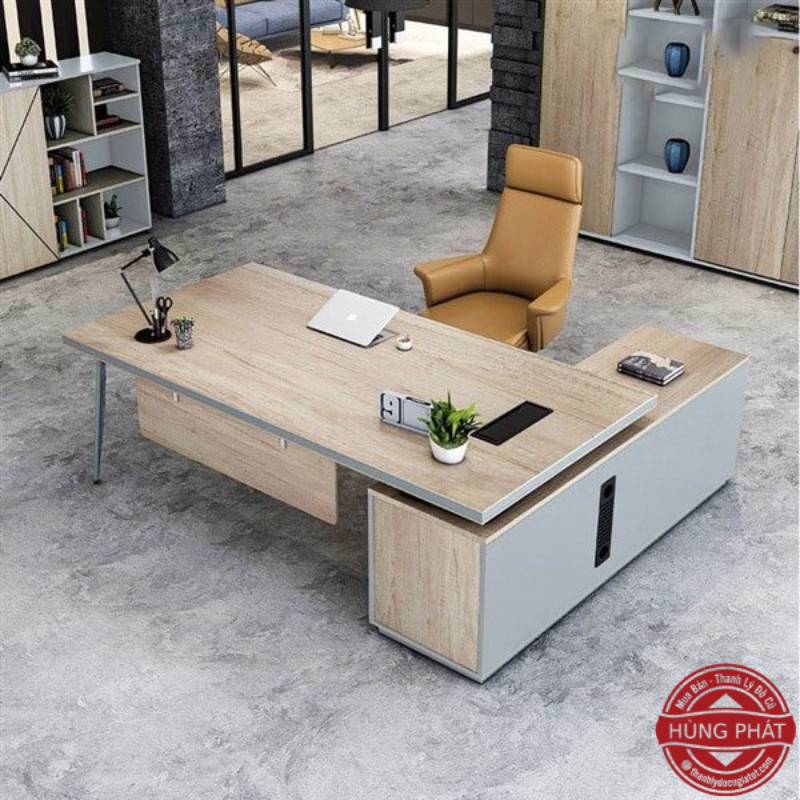 Nên tránh những hướng không hợp để bàn làm việc sẽ giúp bạn tránh được những điều xấu.